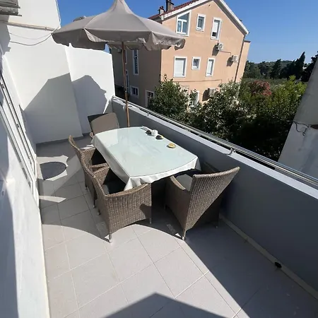 Beachfront Sun * Vodice