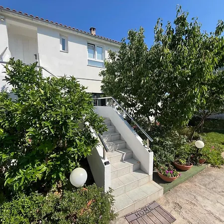 Apartman Beachfront Sun *