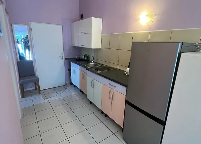 Beachfront Sun Apartman *