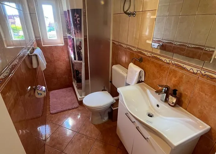 Beachfront Sun * فوديس